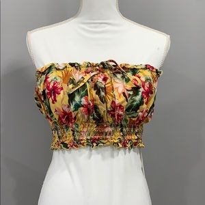 5/$10 Forever21 Yellow Floral Sleeveless Crop Top